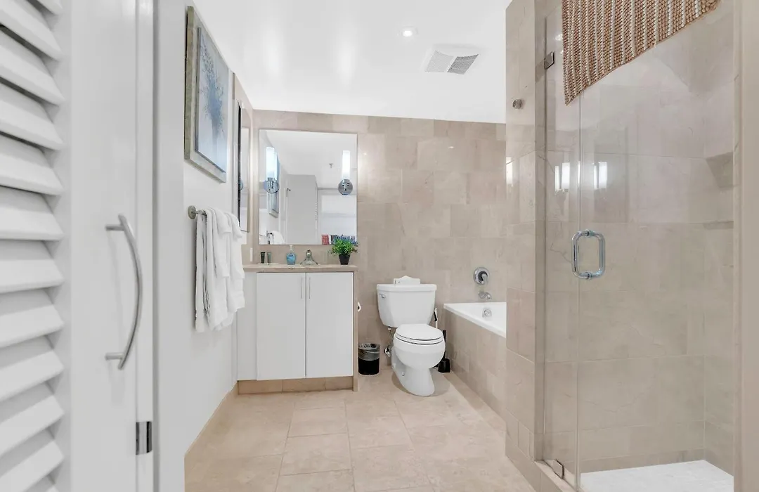 Heaven On Washington Fully Furnished Apartments-1