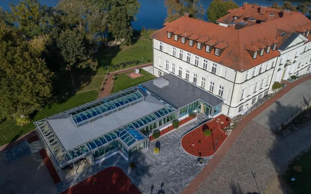 Seeschloss Schorssow-1