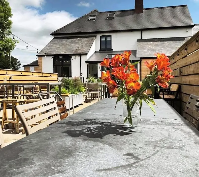 The Swan Inn, Letton, Near Hay On Wye-1