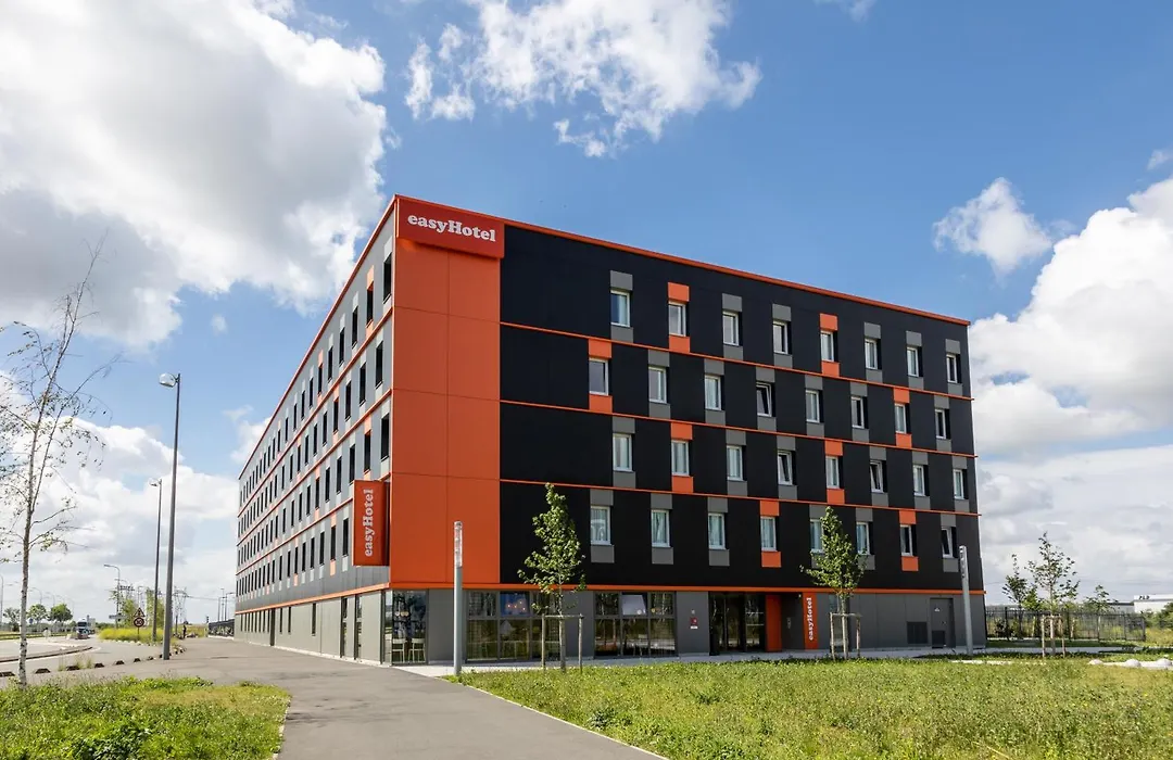 easyHotel Paris Charles de Gaulle Villepinte-1