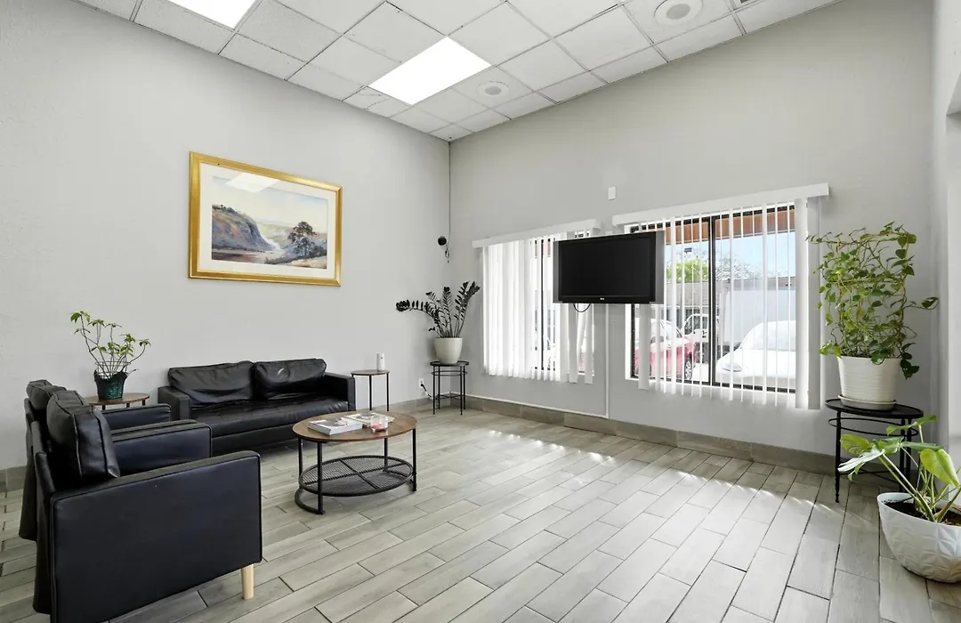 American Inn And Suites - Atlanta Airport Jonesboro I-75-1
