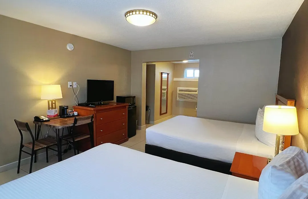 North Vancouver Hotel-1