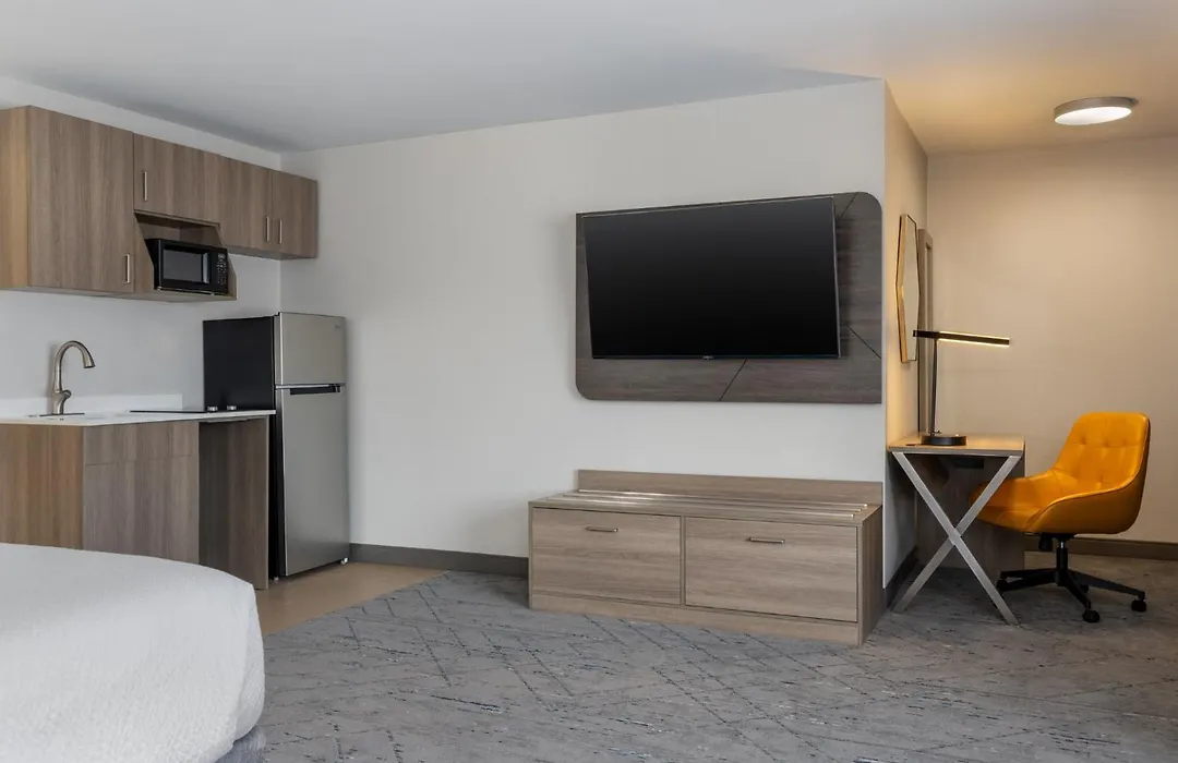 Holiday Inn Express Boston-Milford By Ihg-1