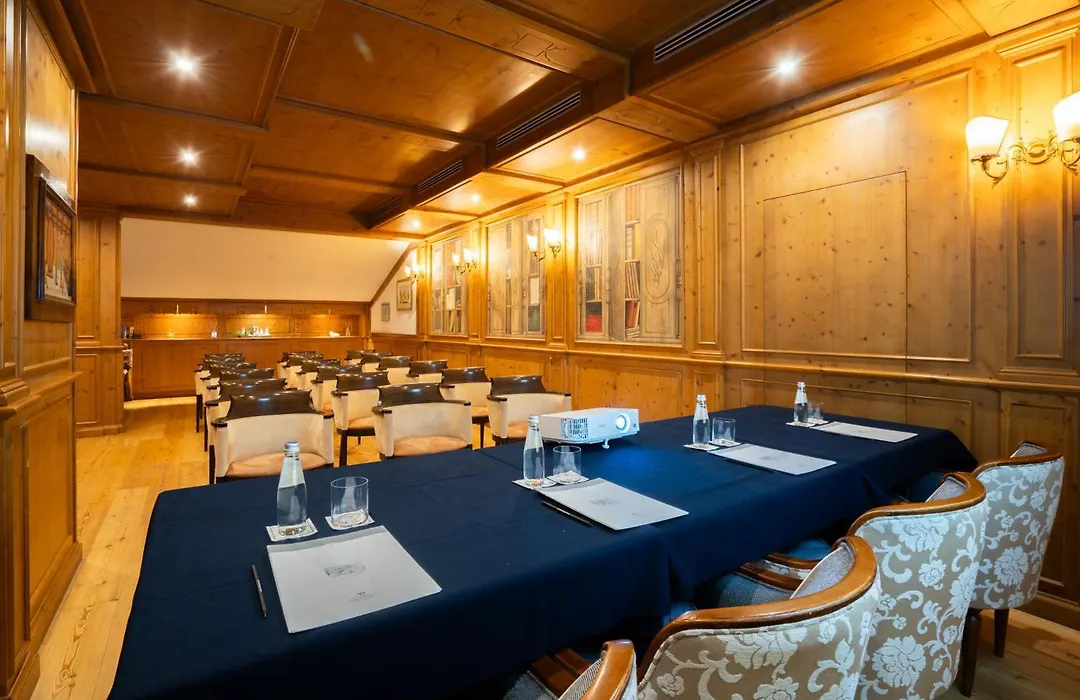 Cristal Palace Hotel-1