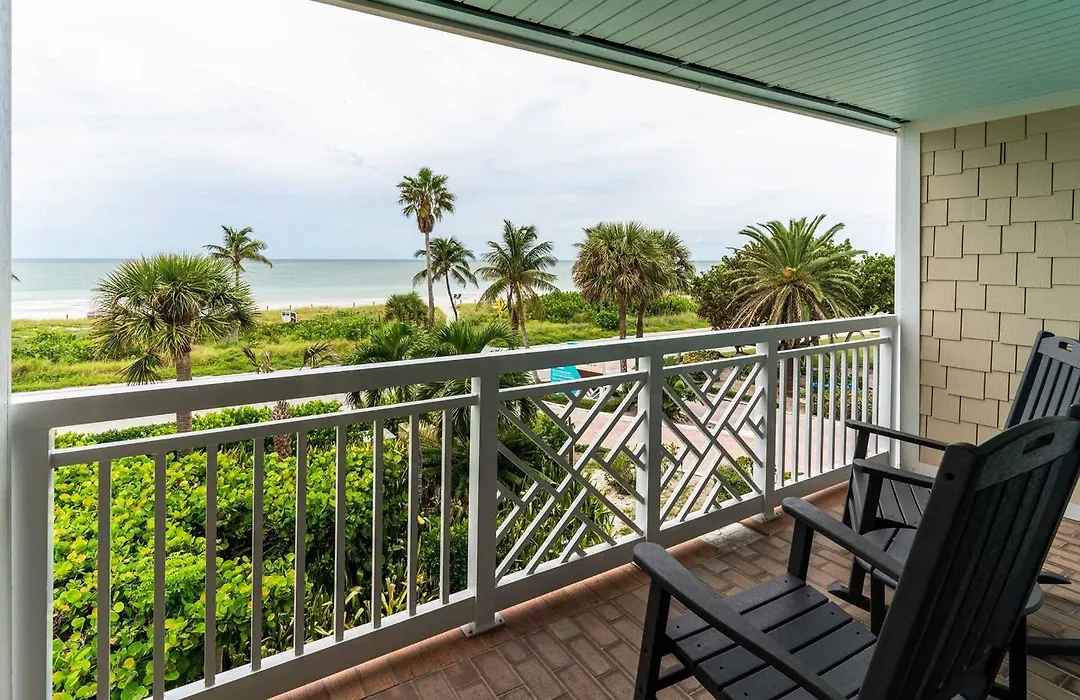 Tween Waters Island Resort & Spa-1