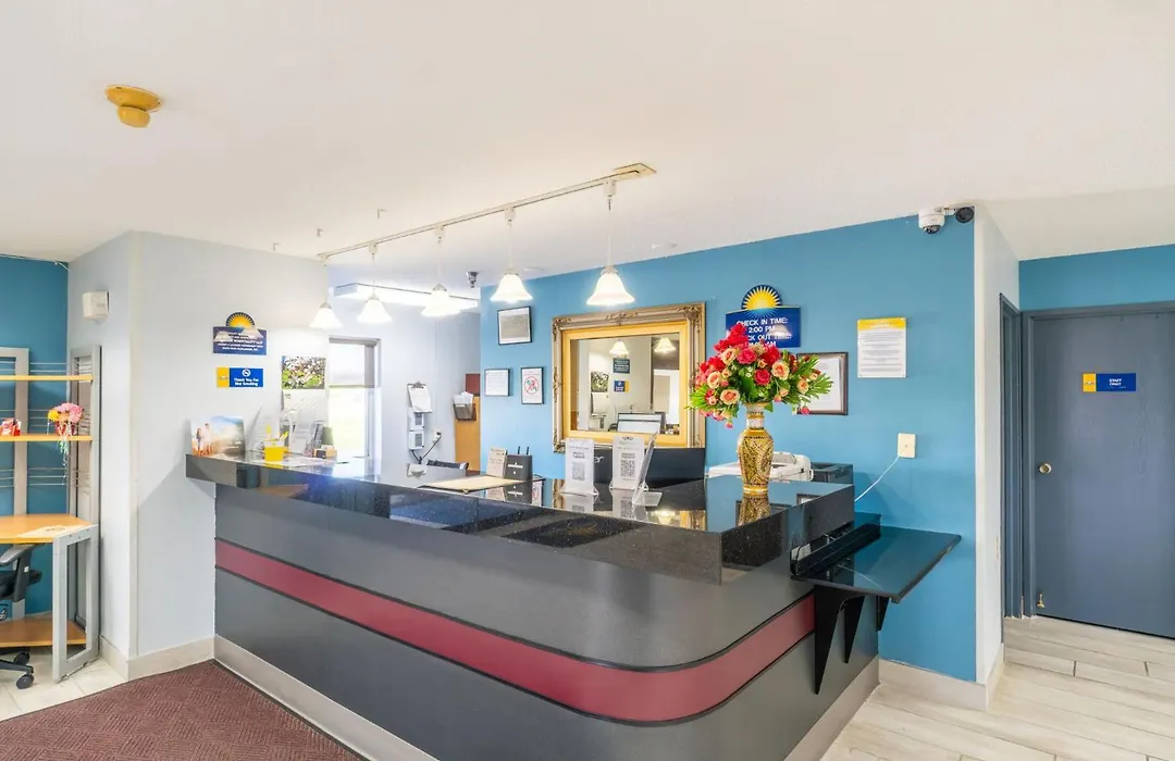 Days Inn By Wyndham Sioux City-1