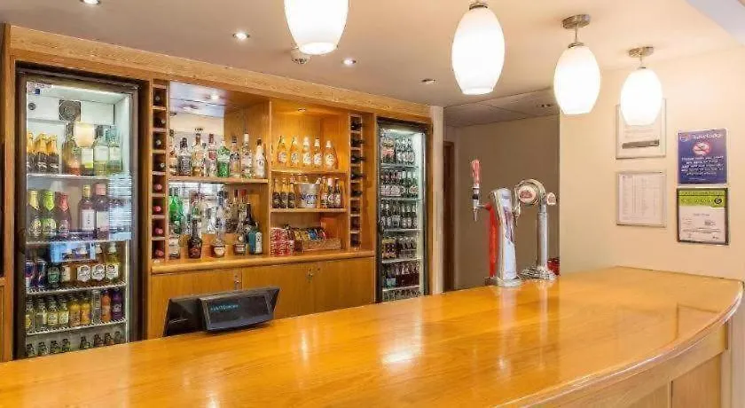 Travelodge Stansted Great Dunmow-1