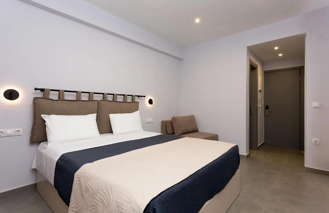Wilde Rose Hotel-1
