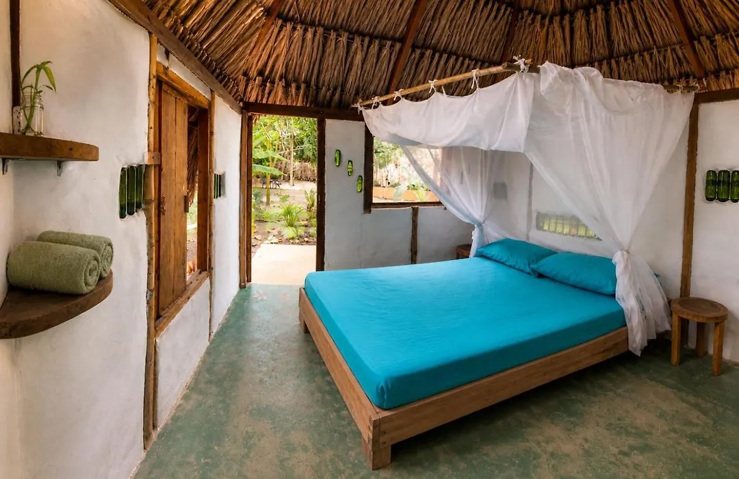 La Aldea Hostel, Camping y Hamacas-1