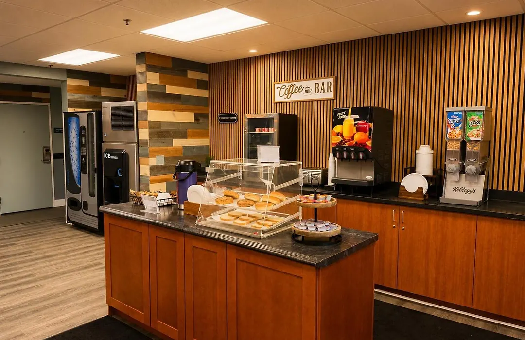 Blaine Town Inn & Suites-1