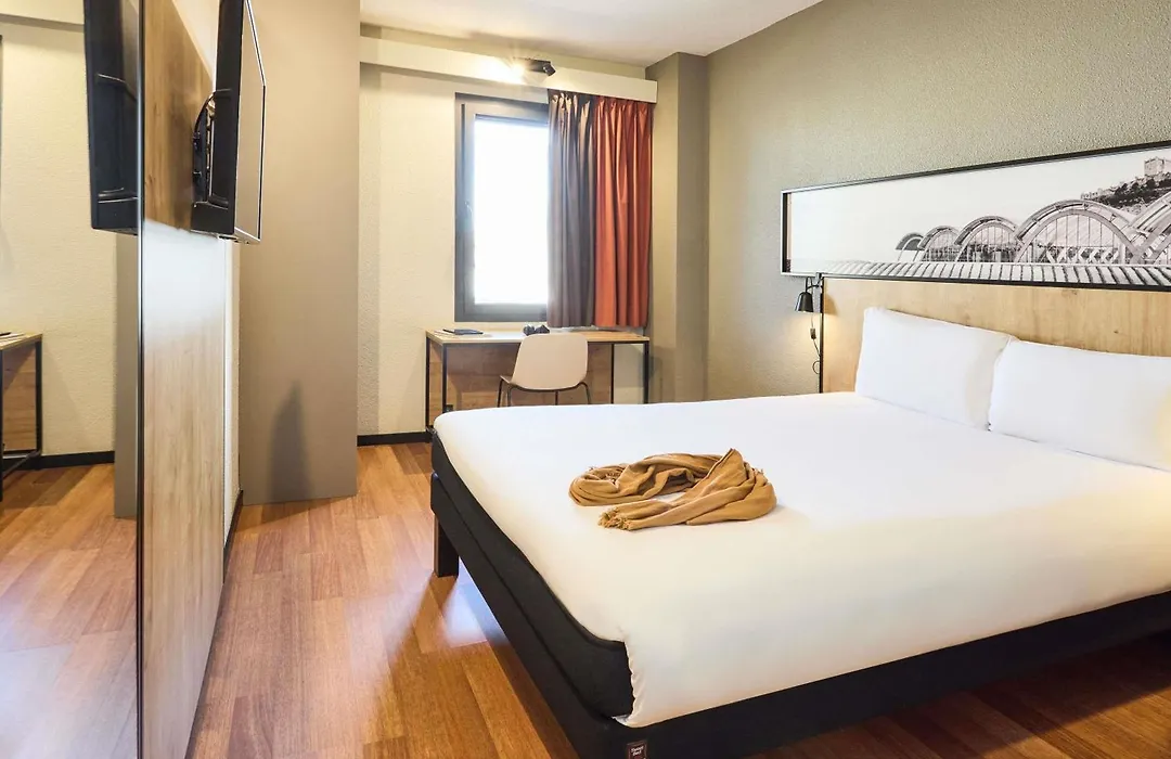 Ibis Valladolid-1