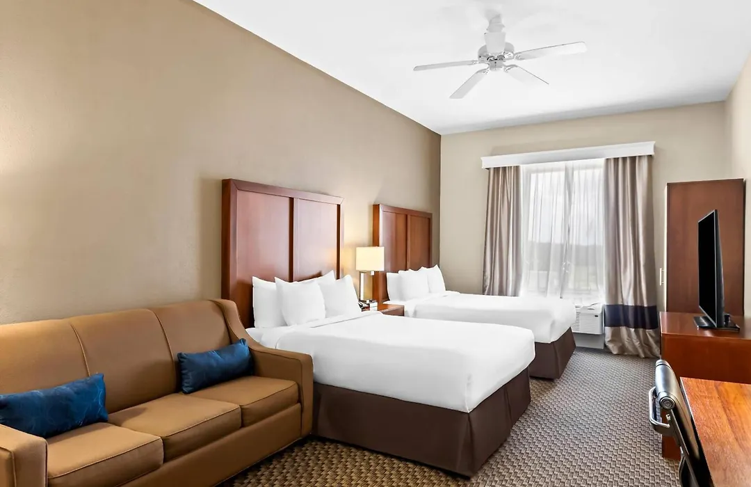 Comfort Inn & Suites Grenada-1