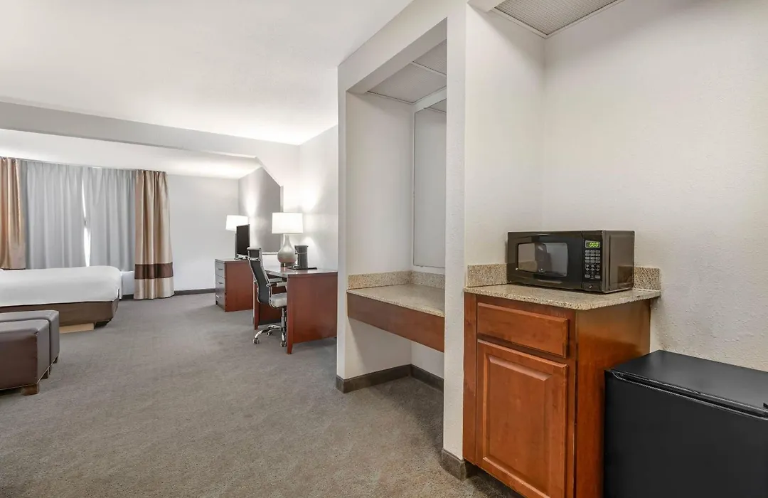 Comfort Inn Fergus Falls-1