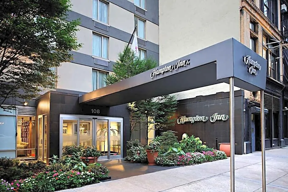 Hampton Inn Chelsea, Mi-1