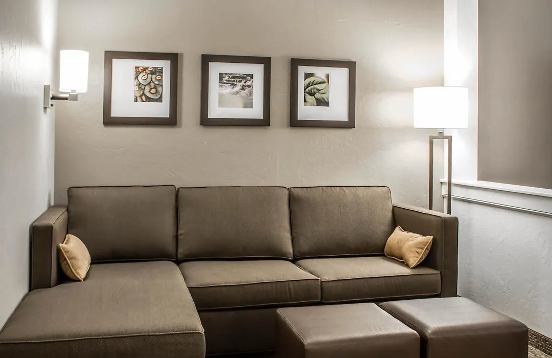 Comfort Suites Hartville-North Canton-1