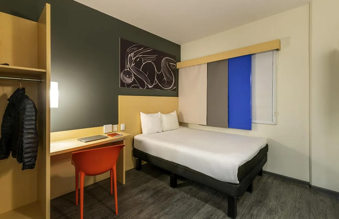 Ibis Queretaro-1