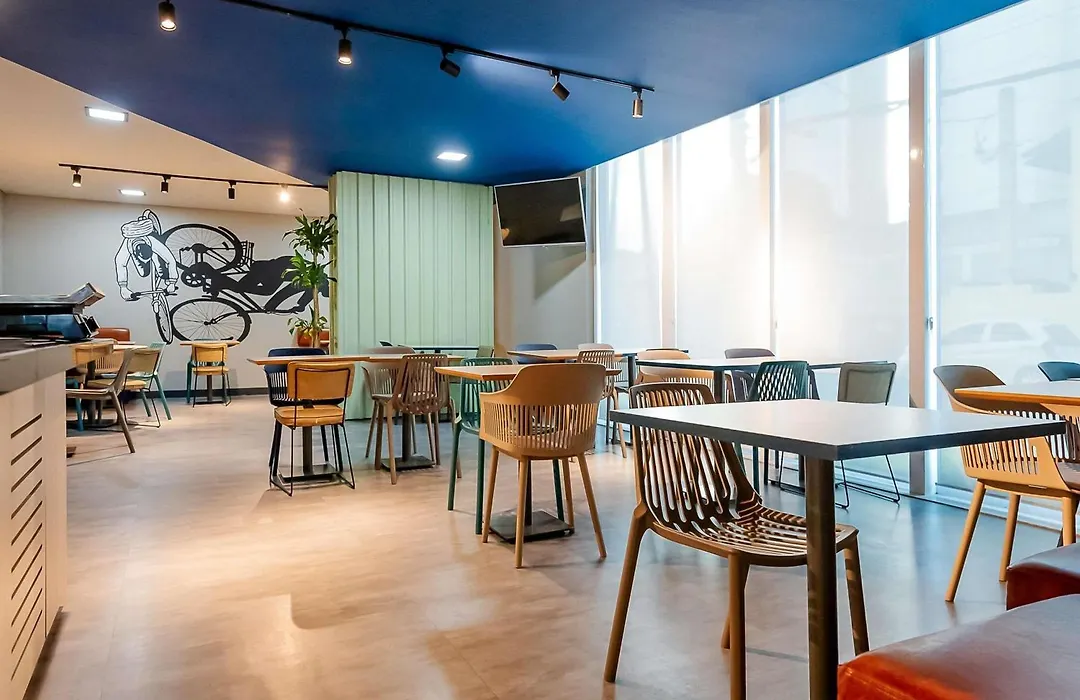 Ibis Budget Vitoria-1