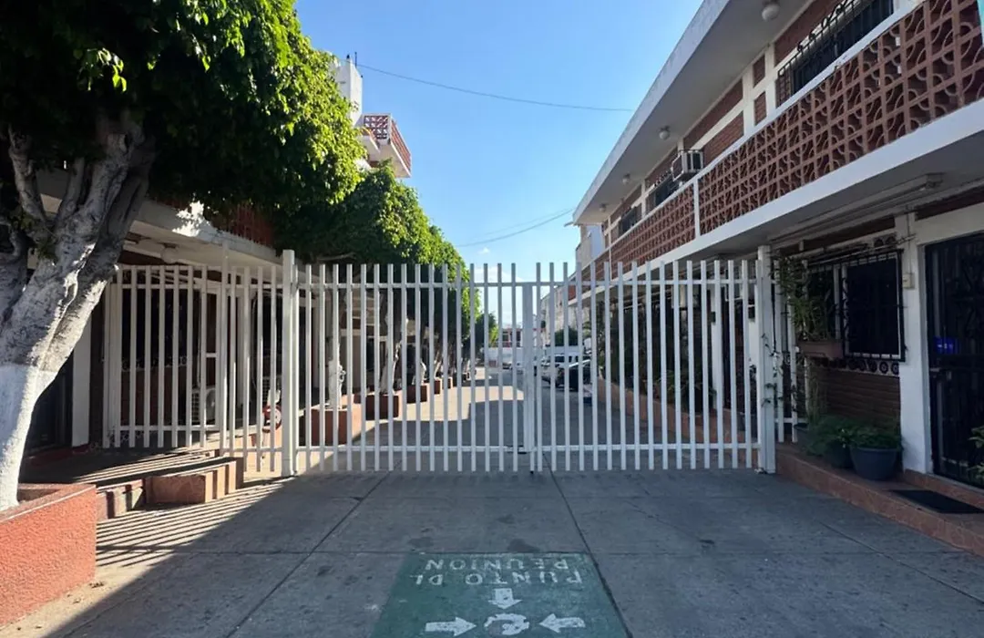 Hotel California-1