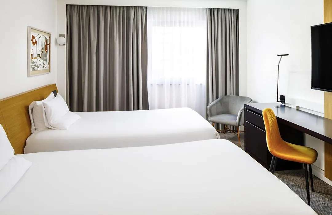 Novotel London Greenwich-1