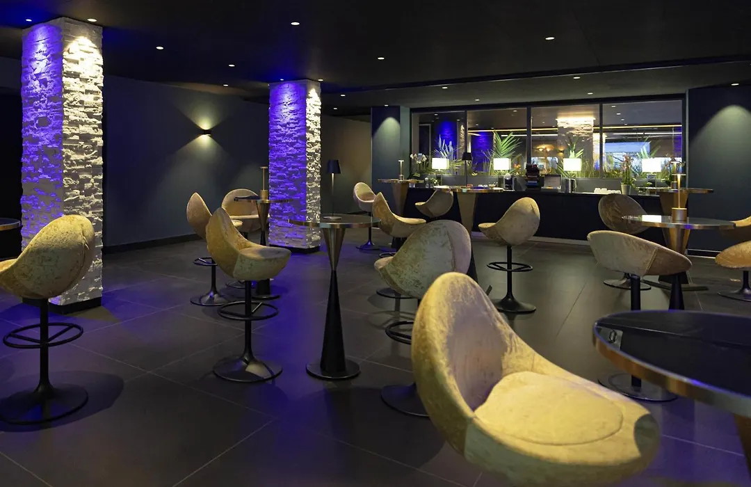 Mercure Orléans Centre Bords de Loire-1