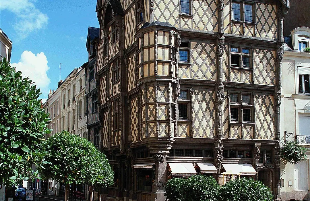 Mercure Angers Centre Gare-1