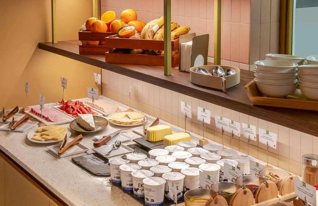 Ibis Styles Saint-Jean-De-Luz Donibane-1