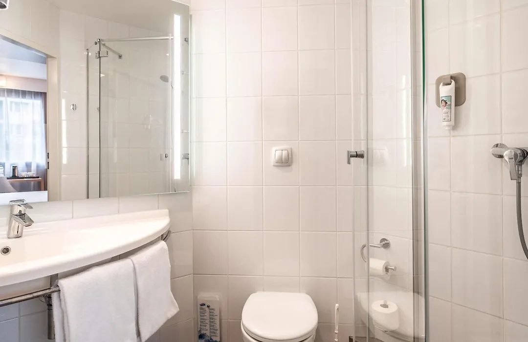Hotel Ibis Krakow Centrum-1