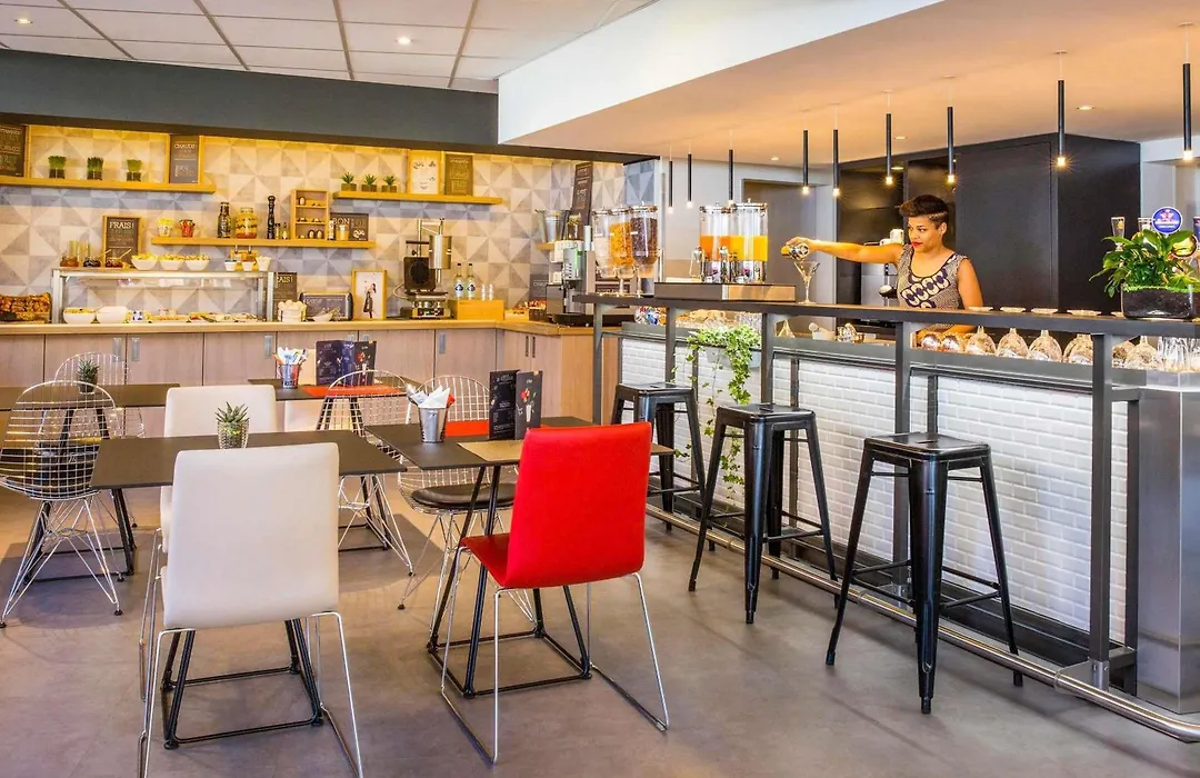 Ibis Lausanne Centre-1