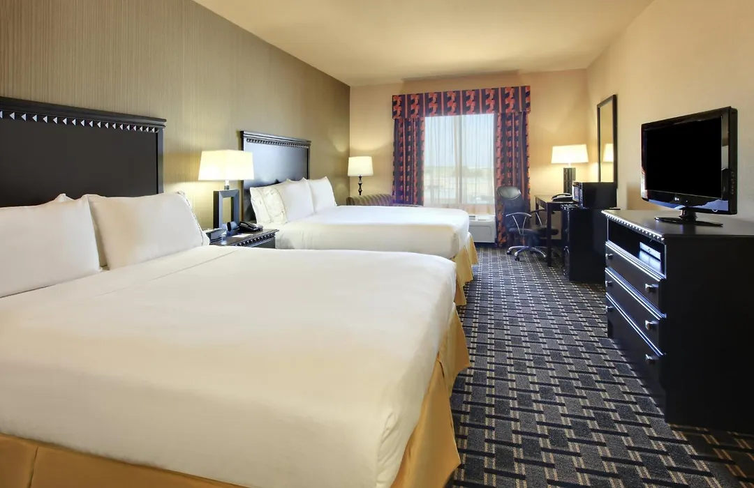 Holiday Inn Express Hotel & Suites Ennis By Ihg-1