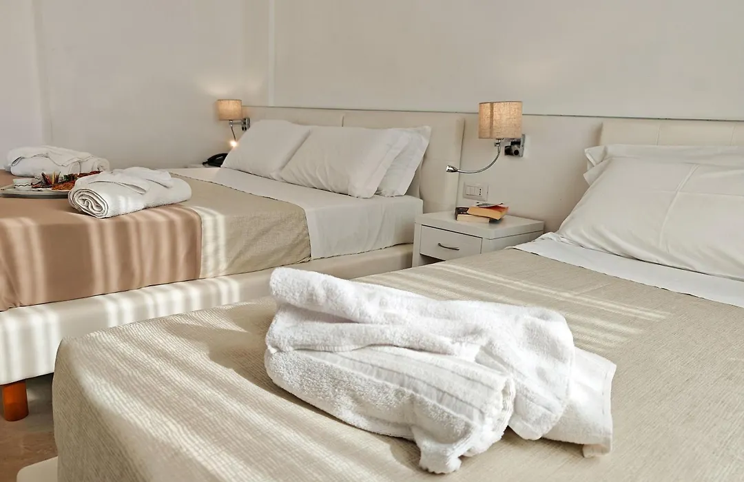 Resort Rocca Di Vadaro - Seafront Suites, Rooms & Apartments-1