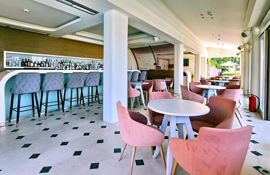 Sandy Bay Hotel-1