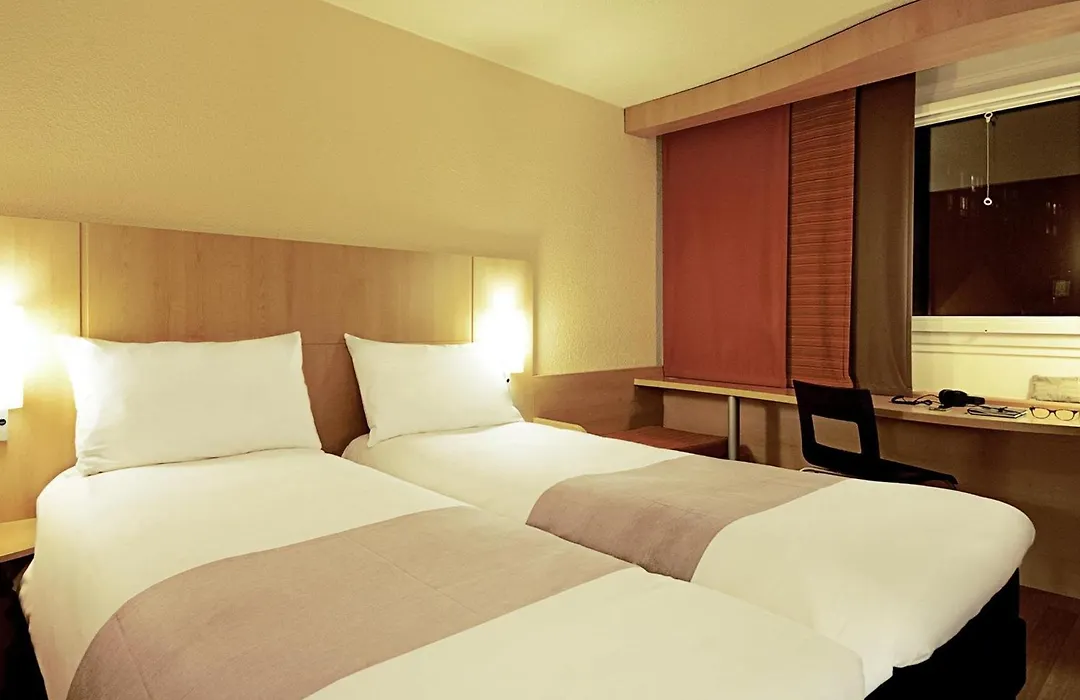 Ibis Constantine-1