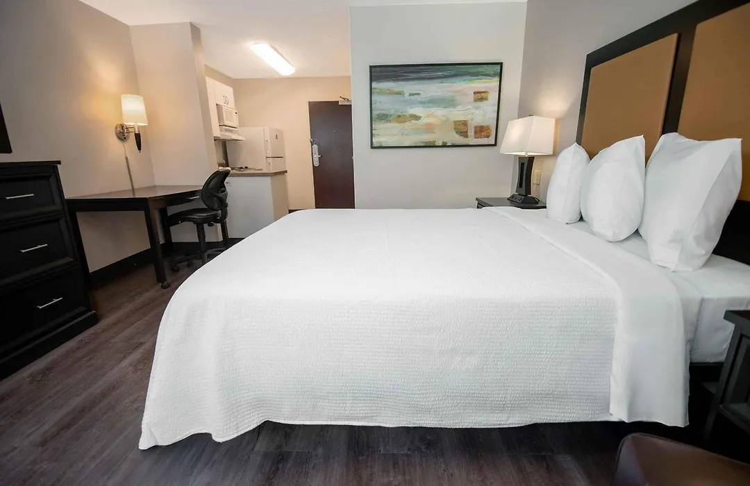 Extended Stay America Suites - St Petersburg - Clearwater - Executive Dr-1