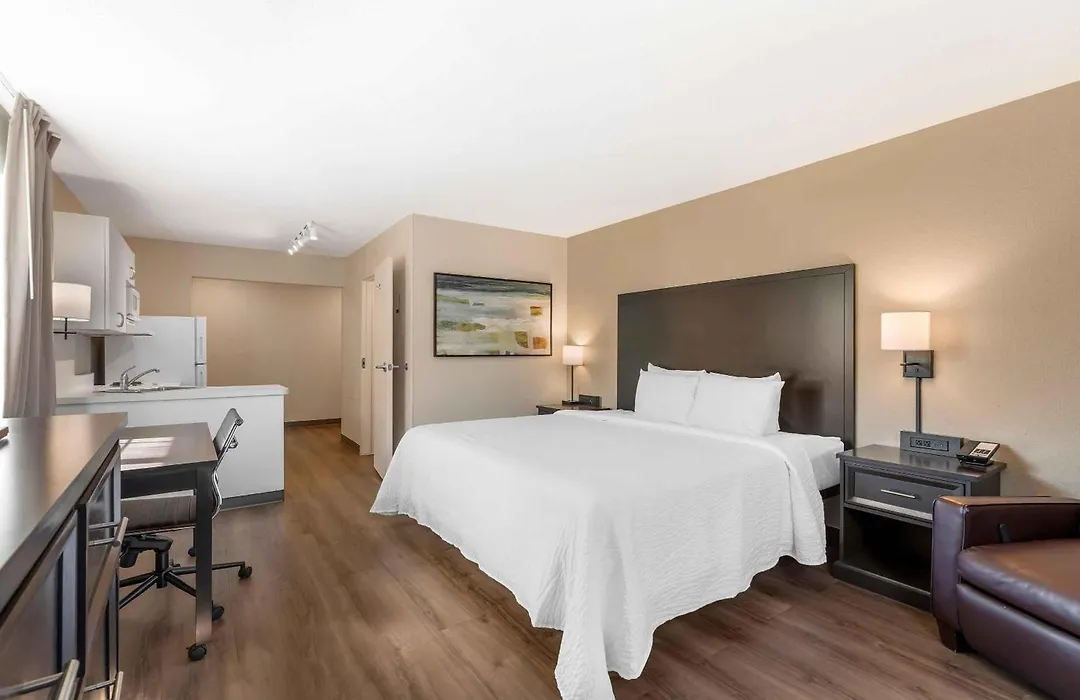 Extended Stay America Suites - St Petersburg - Clearwater - Executive Dr-1