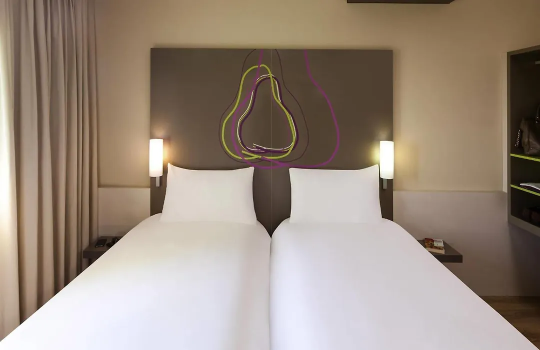 Hotel Ibis Styles Lleida Torrefarrera-1