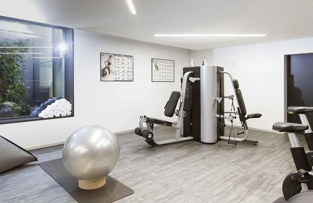 Novotel Basel City-1