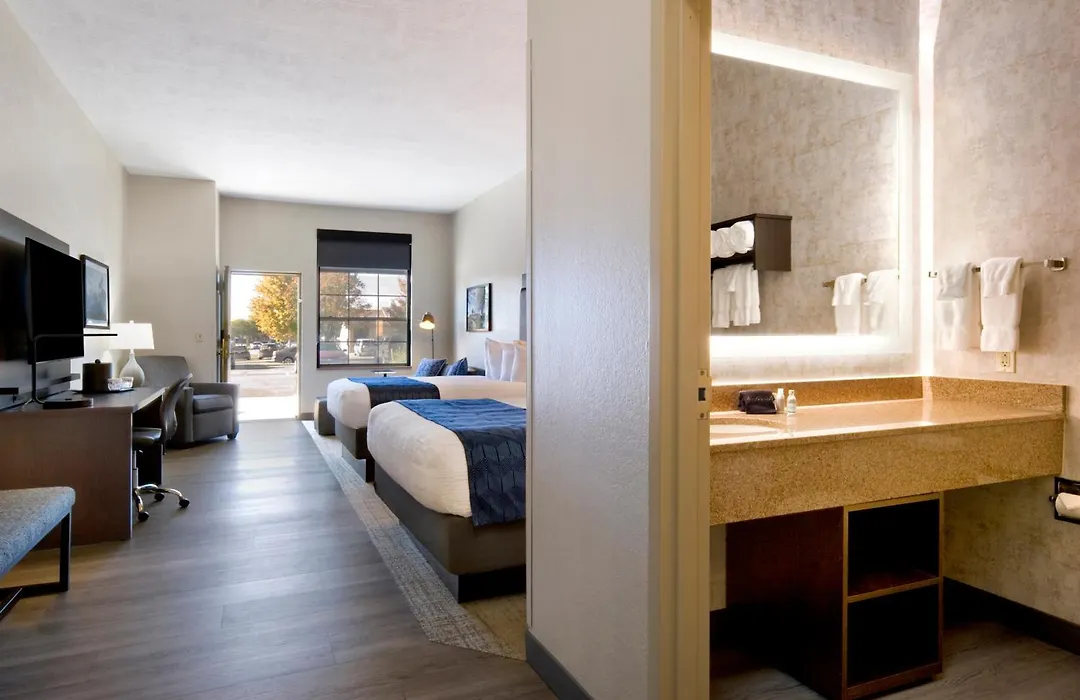 Clubhouse Hotel Sioux Falls-1