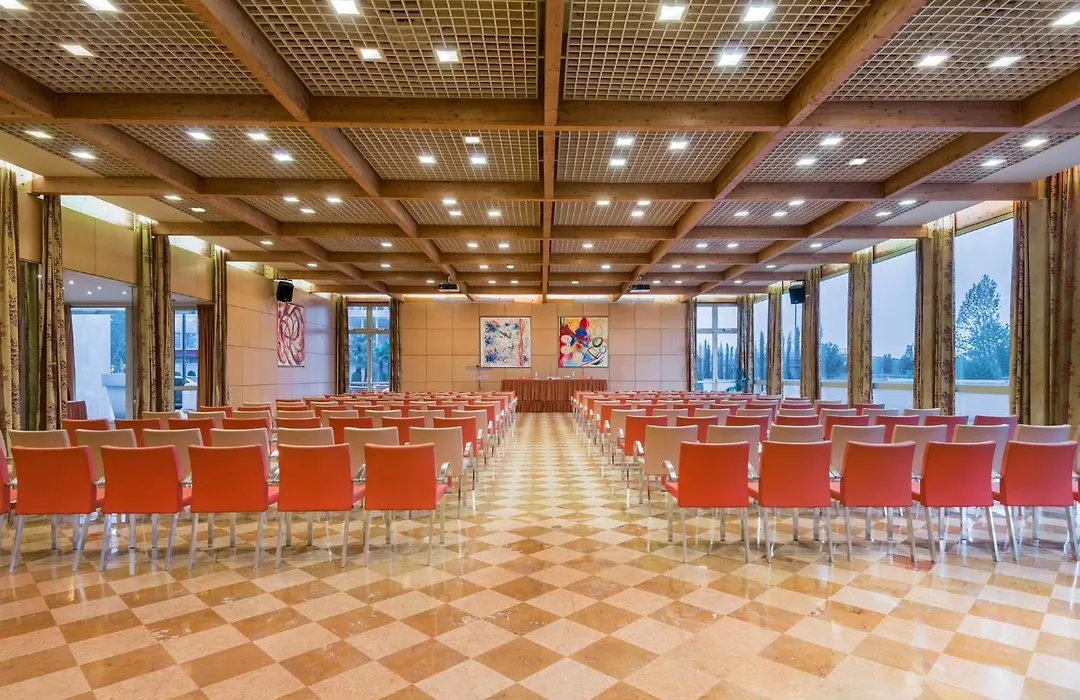Crowne Plaza Padova By Ihg-1