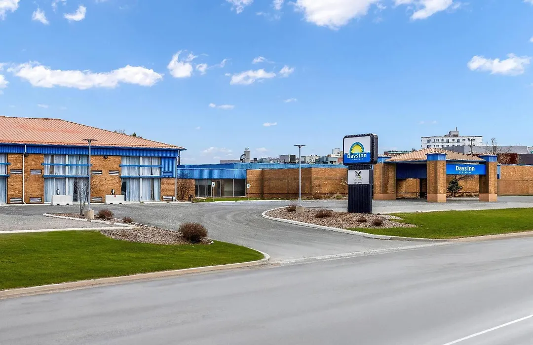 Days Inn By Wyndham Sudbury & Conference Centre-1