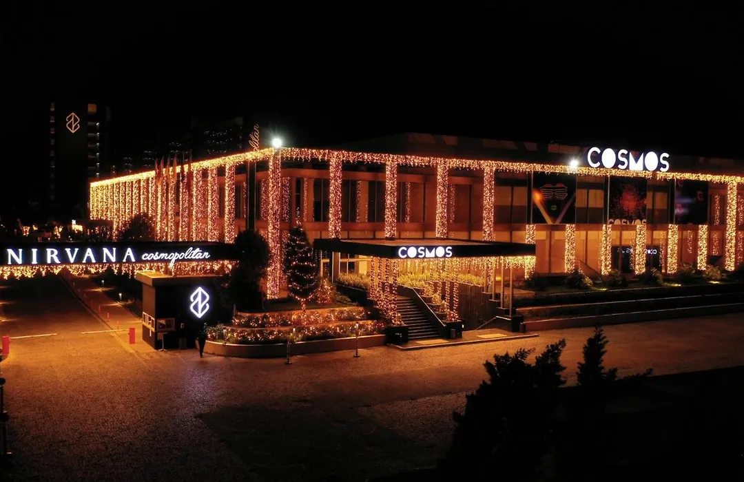 Nirvana Cosmopolitan Hotel-1