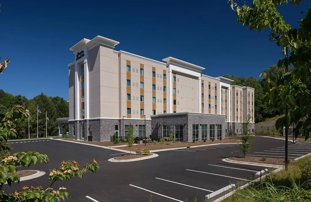 Hampton Inn & Suites-Asheville Biltmore Village, Nc-1