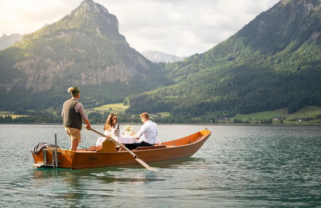 Im Weissen Roessl Am Wolfgangsee-1