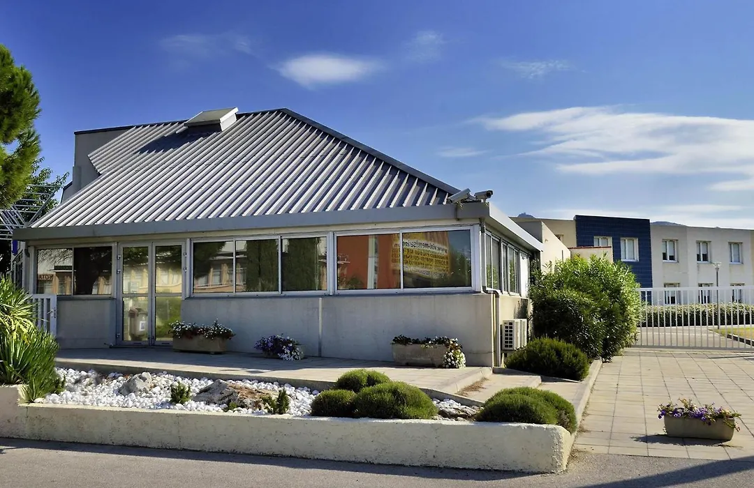 ibis budget Aubagne Paluds Agora-1