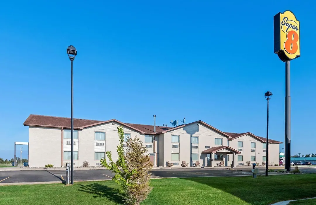 Super 8 By Wyndham Perham-1