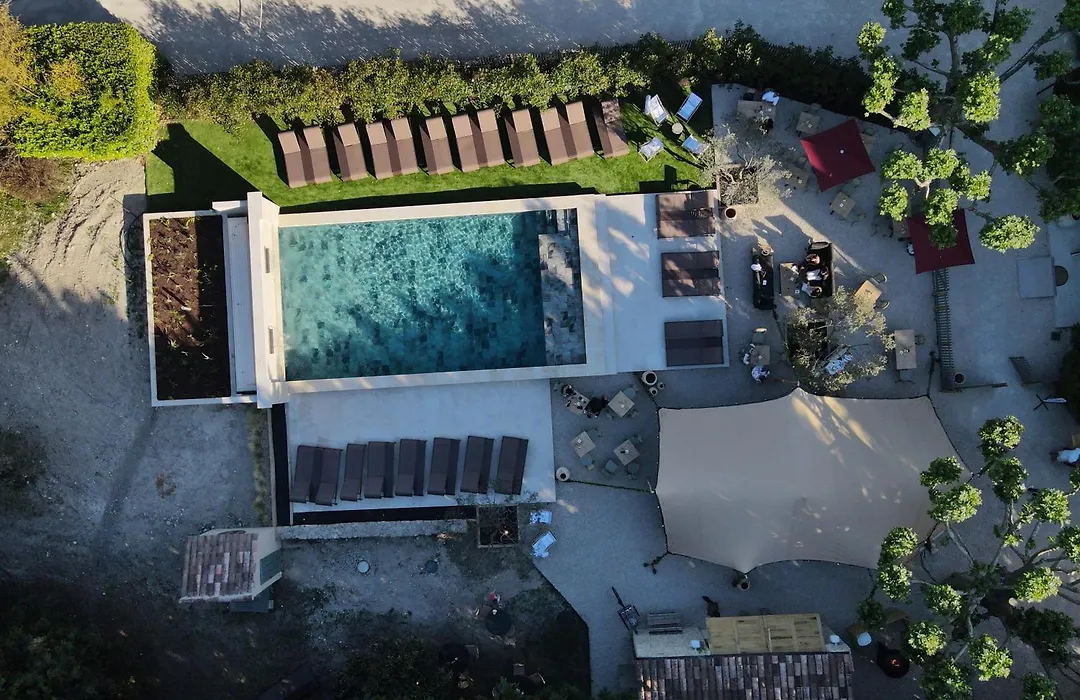 Domaine des Grès Luberon - Hôtel 4 étoiles - Restaurant Sous les Platanes - Restaurant 901 côté piscine-1