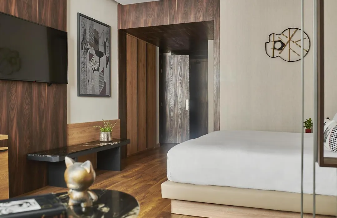 Hyatt Centric Gran Via Madrid-1