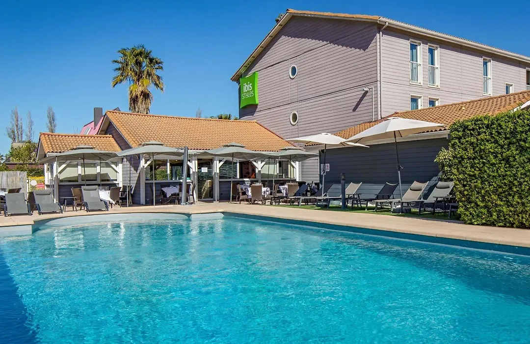 ibis Styles Aubagne Gemenos-1