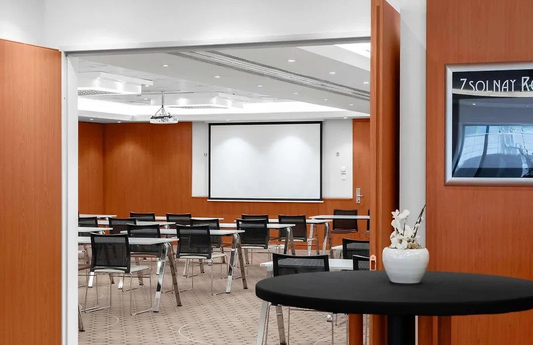 Moevenpick Hotel Budapest Centre-1