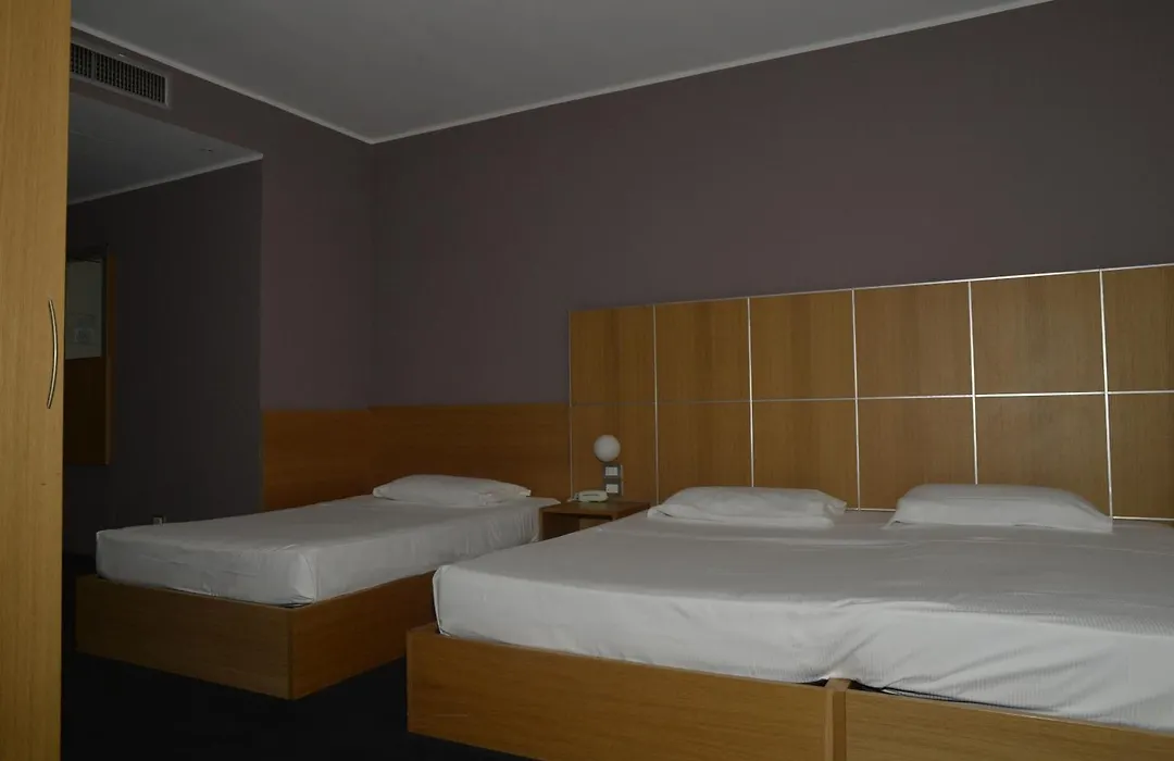 Hotel Delle Fiere-1