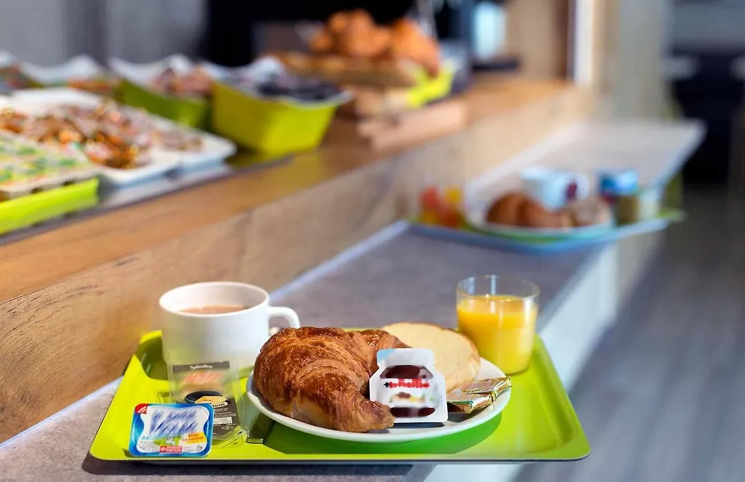 ibis budget Bordeaux Centre Bastide-1